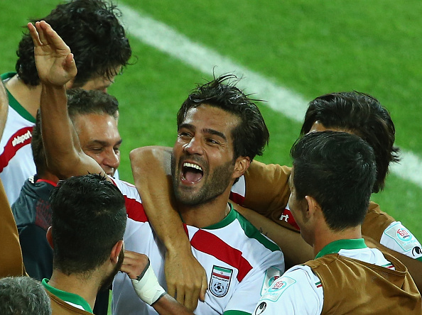 Masoud Shojaei celebrates his goal which sealed three points for Iran against Bahrain ©Getty Images