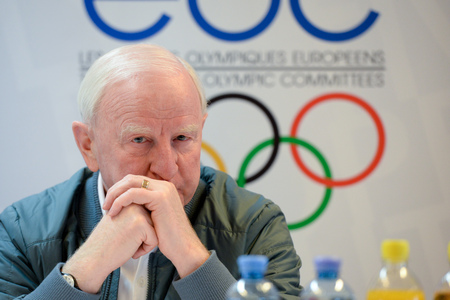 Patrick Hickey, European Olympic Committees President, is impressed by the organisation of the European Youth Olympic Festival ©ÖOC/GEPA