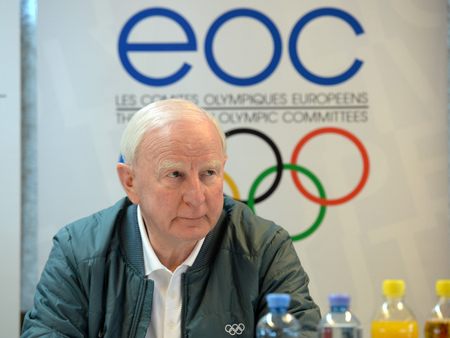 Patrick Hickey insists the European Olympic Committees don't want to make the summer edition of the European Youth Olympic Festival too big ©ÖOC/GEPA
