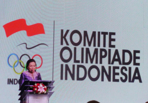 Rita Subowo giving the opening address at the welcome dinner in Jakarta ©OCA