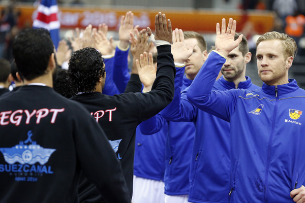 Egypt and Iceland meet up before their final qualifier at the Qatar World Handball Championships. Thirteen goals from Iceland's captain Guðjón Valur Sigurðsson saw his side through to a 28-25 win and a place in the last 16 ©Qatar2015