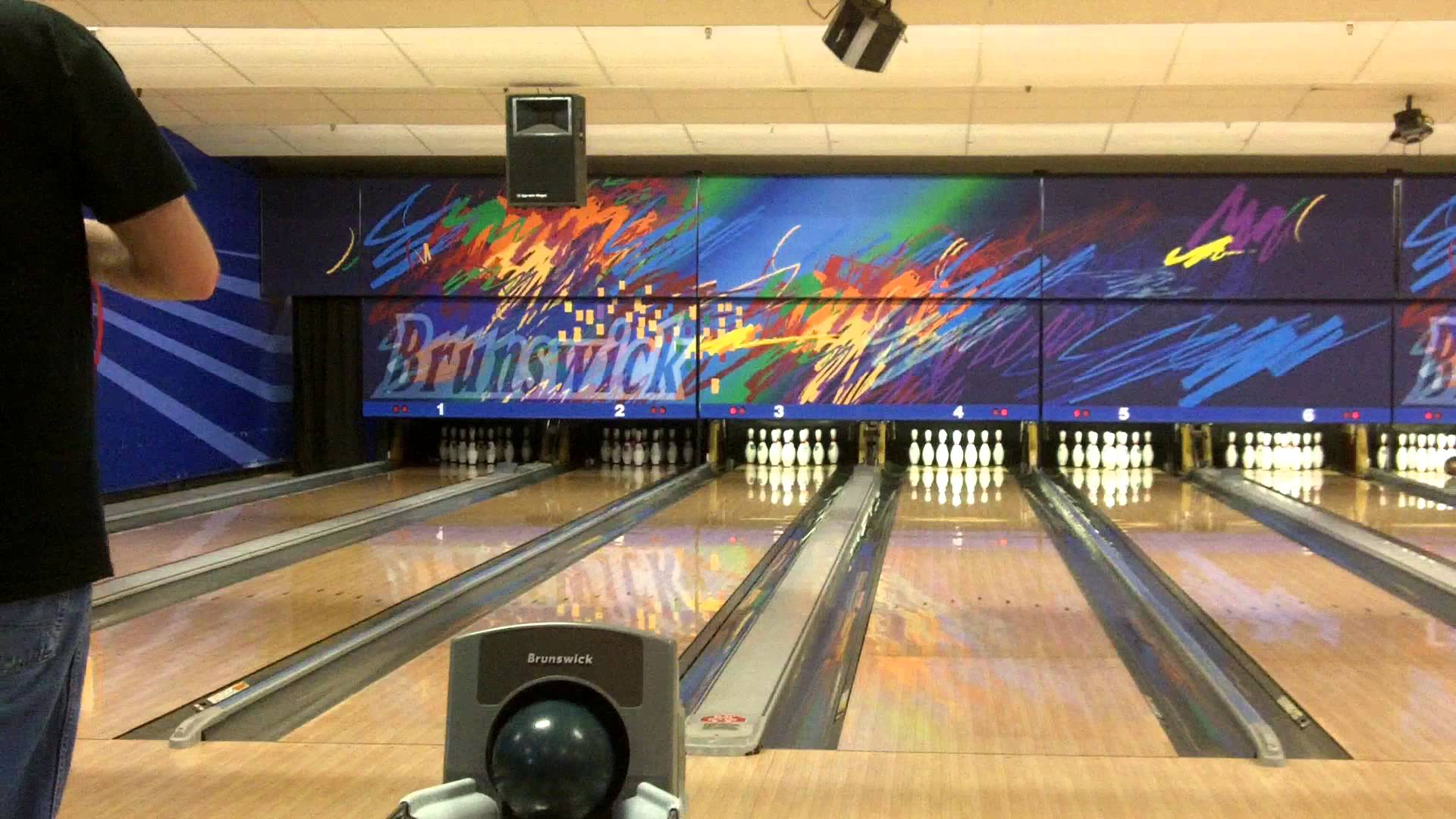 American company Brunswick Bowling are to join forces with World Bowling to try to help revive the sport in China ©YouTube