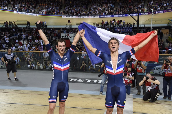 Bryan Coquard and Morgan Kneisky delighted the home crowd by winning a dramatic omnium ©AFP/Getty Images