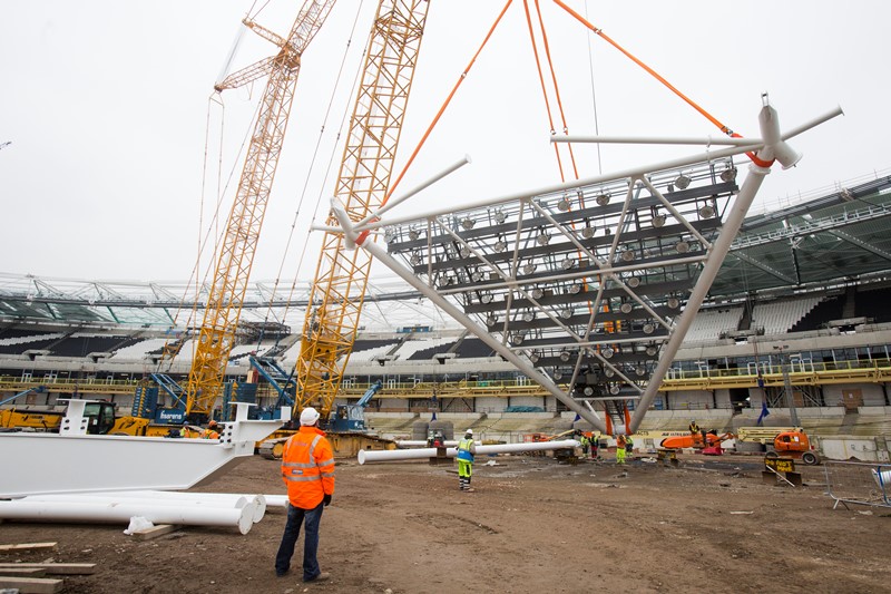 The new floodlights being installed at the Olympic Stadium retain the triangular shape that were a feature of London 2012 ©London Legacy Development Corporation