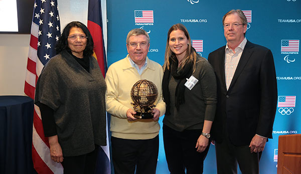 Thomas Bach pictured with American IOC members Anita DeFrantz, Angela Ruggiero and Larry Probst ©IOC