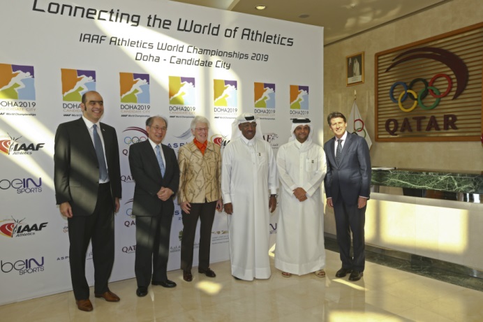 Qatar's Dahlan A Hamad (third right) pictured during the IAAF's evaluation visit to Doha ahead of their election as hosts for the 2019 World Championships ©Getty Images