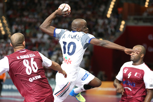 France's strong defence and counter-attacking power eventually proved too much for the first non-European finalists, Qatar - although the hosts were within a goal of the Olympic and European champions with 15 minutes remaining ©Qatar2015