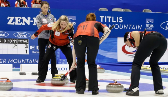 Canada bounced back to beat Russia in the semi-final to set up a rematch with Switzerland in the gold medal match ©World Curling Federation