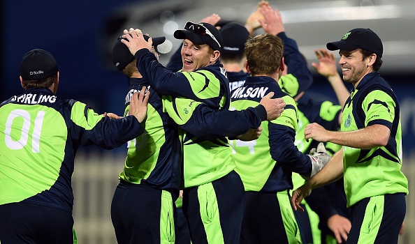 Ireland held off Zimbabwe in Hobart in a clash which came down to the very last over ©AFP/Getty Images