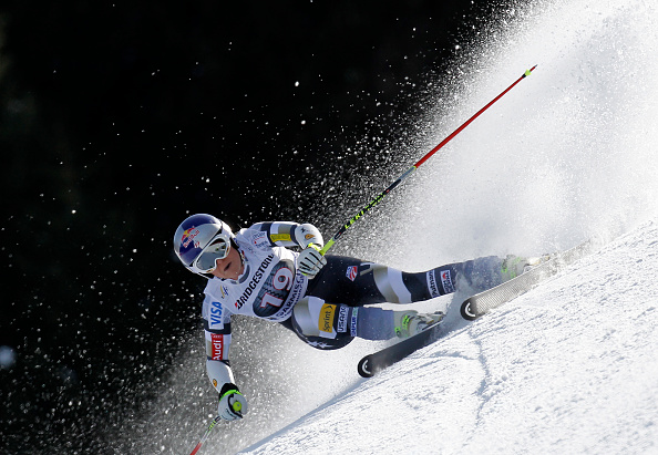 Lindsey Vonn en route to a key victory in the German resort ©Getty Images