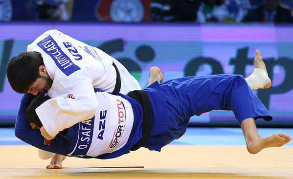 Sharafuddin Lutfillaev won one of two gold medals for Uzbekistan ©IJF