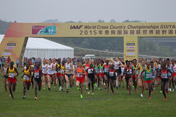 The women's junior race gets underway at the IAAF World Cross Country Championships ©Getty Images
