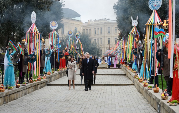 The President and First Lady touring the Boulevard during the Novruz festivities incorporating demonstrations of sports that will feature in Baku2015  ©Official site of the President ofAzerbaijan