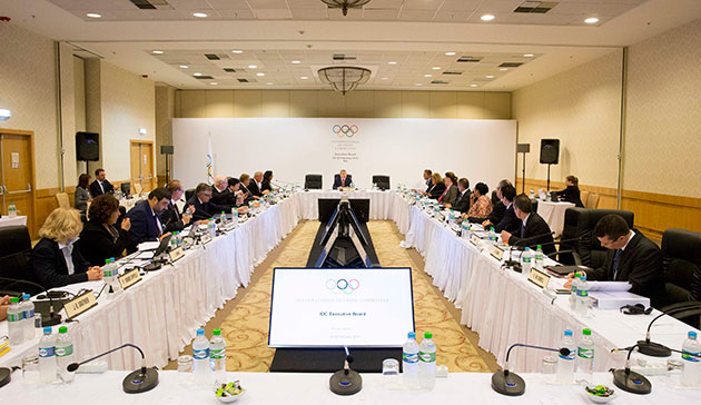 IOC members attending Executive Board meetings receive $900 a day ©IOC