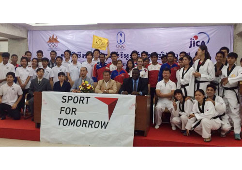 Students and lecturers from the University of Tsukuba in Japan and the Cambodian Mekong University participated in the three-week Olympic Values and Education Programme ©OCA