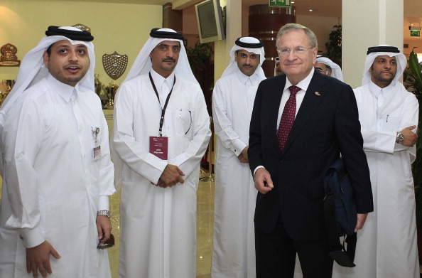 Bob Hersh_visit_Al_Sadd_Sports_Club_to_view_cooling_technology_Doha_October_6_2011
