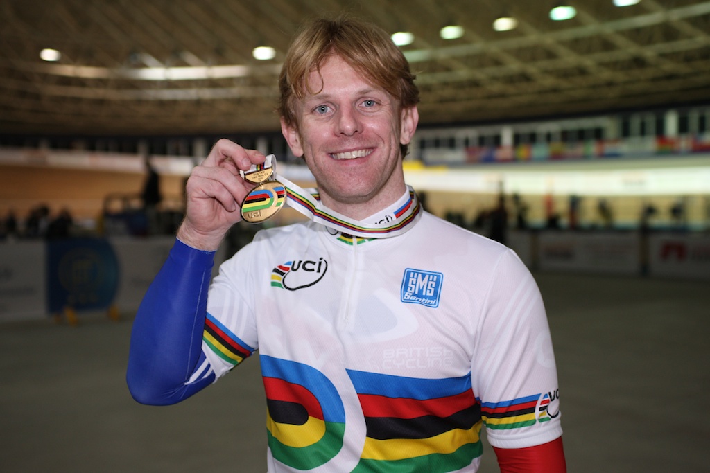 Jody_Cundy_with_gold_medal_at_World_Para-Cycling_Championships_March_2011