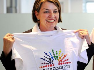Anna_Bligh_with_Gold_Coast_2018_tee-shirt