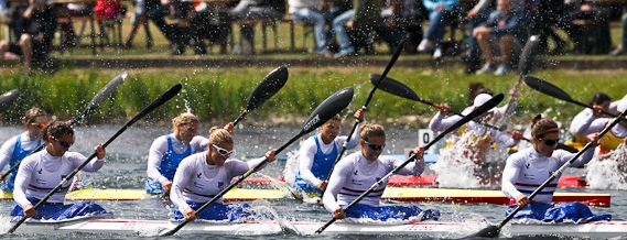 British_WK4_canoe_win_in_Duisburg_May_29_2011