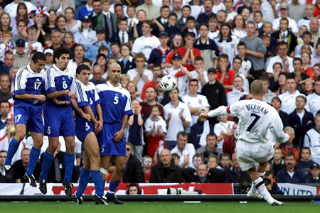 David_Beckham_free_kick_v_Greece_2001