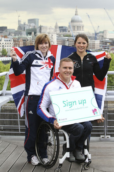 David_Weir_helps_launch_London_2012_Paralympic_tickets