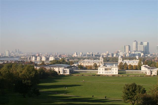 Greenwich Park with Canary Wharf in background (Small)
