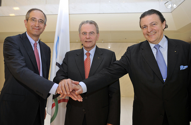 Jacques_Rogge_Richard_Carrion_and_Brian_Roberts_sign_NBC_deal_Lausanne_June_7_2011