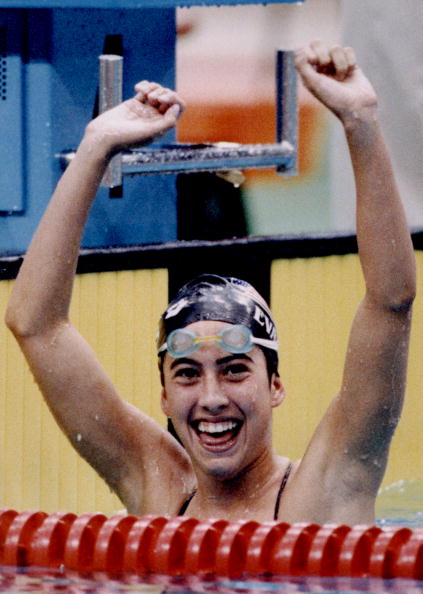 Janet_Evans_celebrates_gold_medal_in_Seoul_1988
