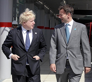 Jeremy_Hunt_with_Boris_Johnson_May_2011
