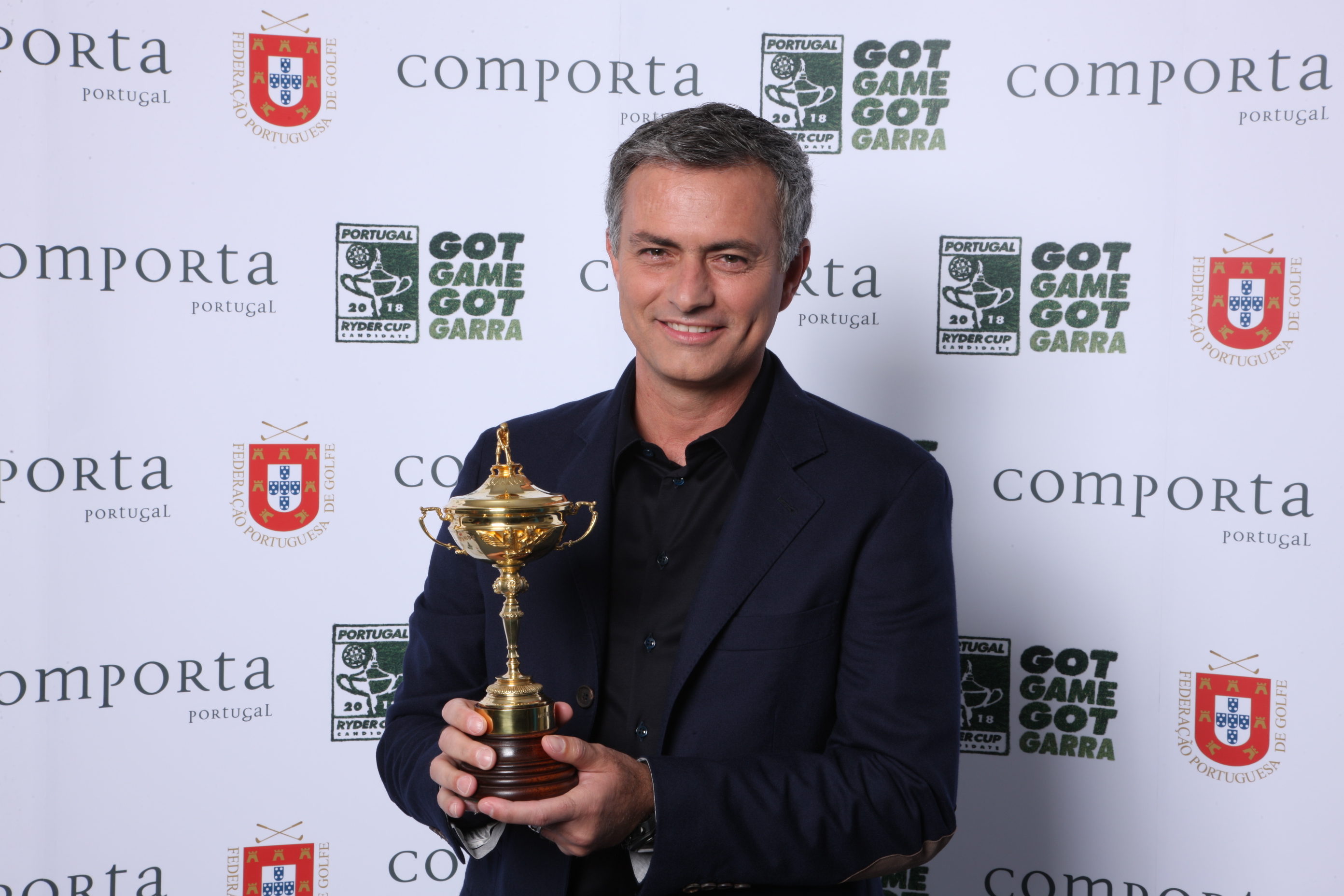 Jose_Mourinho_supporting_Portugal_2018_Ryder_Cup_bid