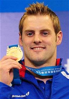 Liam_Tancock_with_gold_medal_World_Championships_Shanghai_July_31_2011