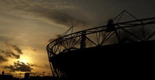 London_2012_Olympic_Stadium_at_twilight