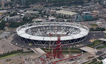 London_2012_Olympic_Stadium_from_air_July_26_2011_2