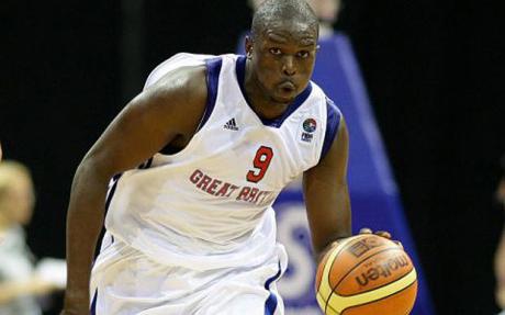 Luol_Deng_playing_for_Team_GB