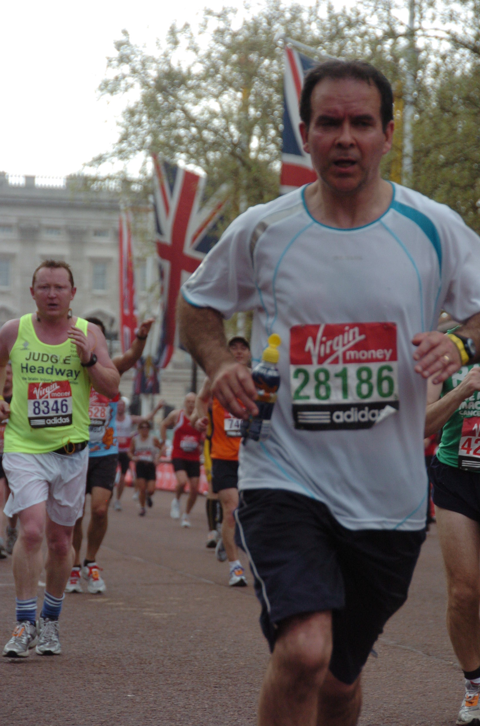 Mike_Rowbottom_in_London_Marathon_April_17_2011