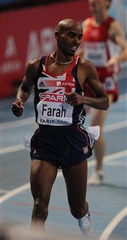 Mo_Farah_wins_European_indoor_30000m_Paris_March_5_2011