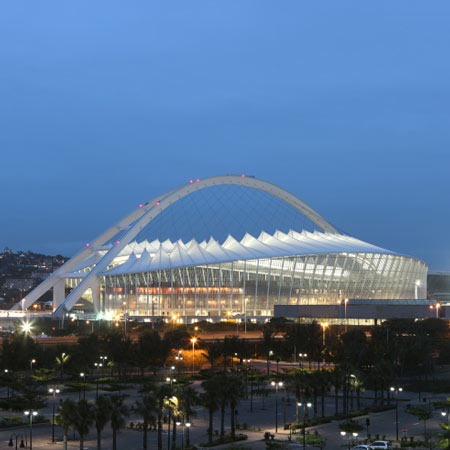 Moses_Mabhida_Stadium_stadium_lit_up