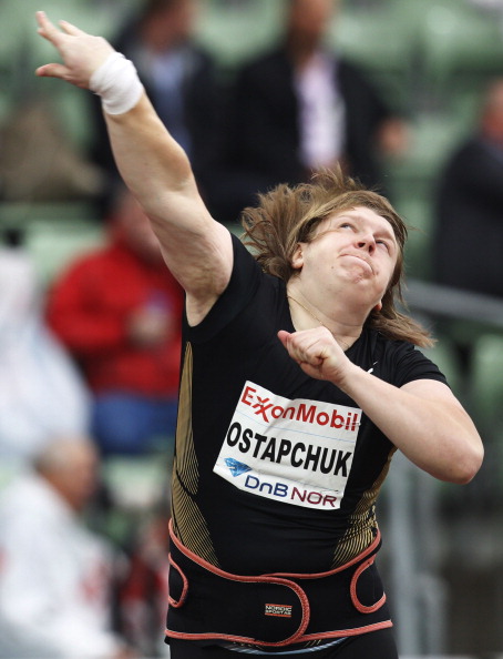 Nadezha_Ostapchuk_of_Belorussia_competes_in_the_shot_put_event_at_the_Diamond_League_athletics_meet_in_Oslo_10-06-11