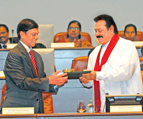 Nivard_Cabraal_with_Sri_Lankan_President