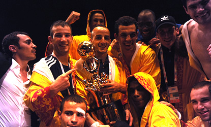 Paris_United_celebrate_winning_WSB_trophy_May_2011