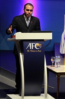 Prince_Ali_bin_Al_Hussein_behind_lectern_Doha_January_2011