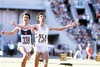 Sebastian_Coe_wins_1500m_Moscow_1980