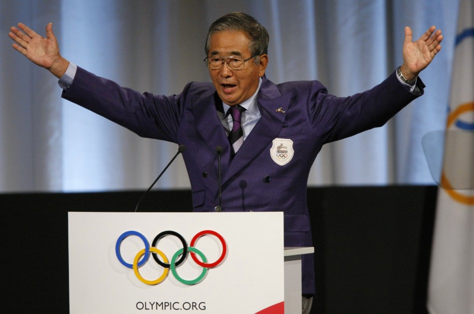 Shintaro_Ishihara_at_Olympic_lectern