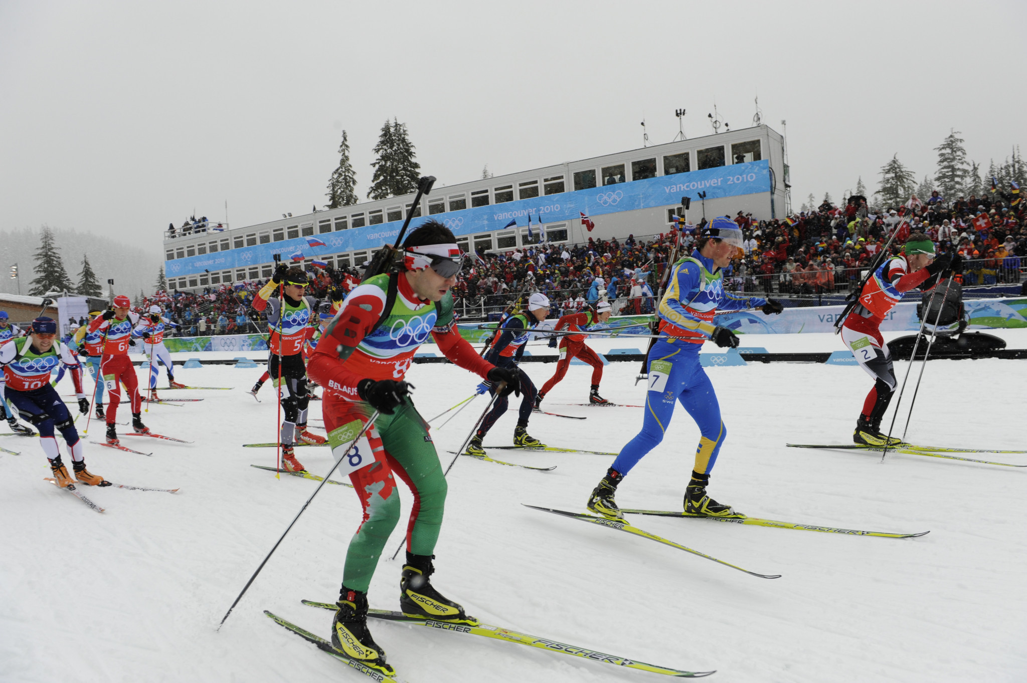 Международные биатлон. Олимпийские игры 2010 лыжи.