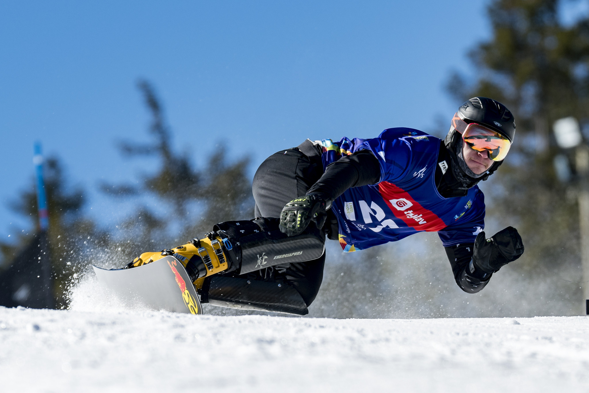 Dmitry Loginov a conservé le titre mondial masculin de slalom géant parallèle © Getty Images