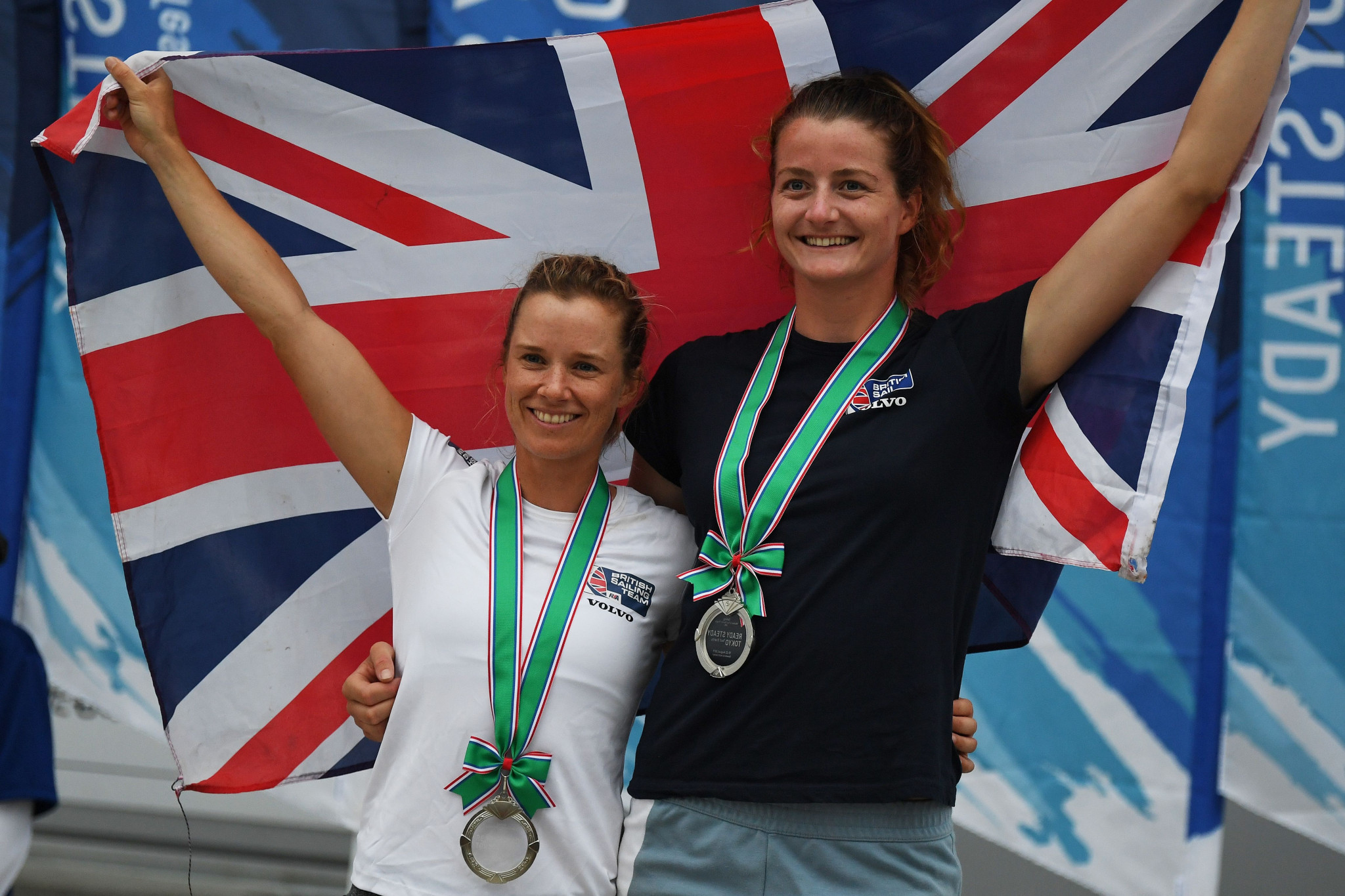 Les Britanniques Hannah Mills et Eilidh McIntyre tenteront de conserver leur titre de championnat du monde 470 à Vilamoura © Getty Images