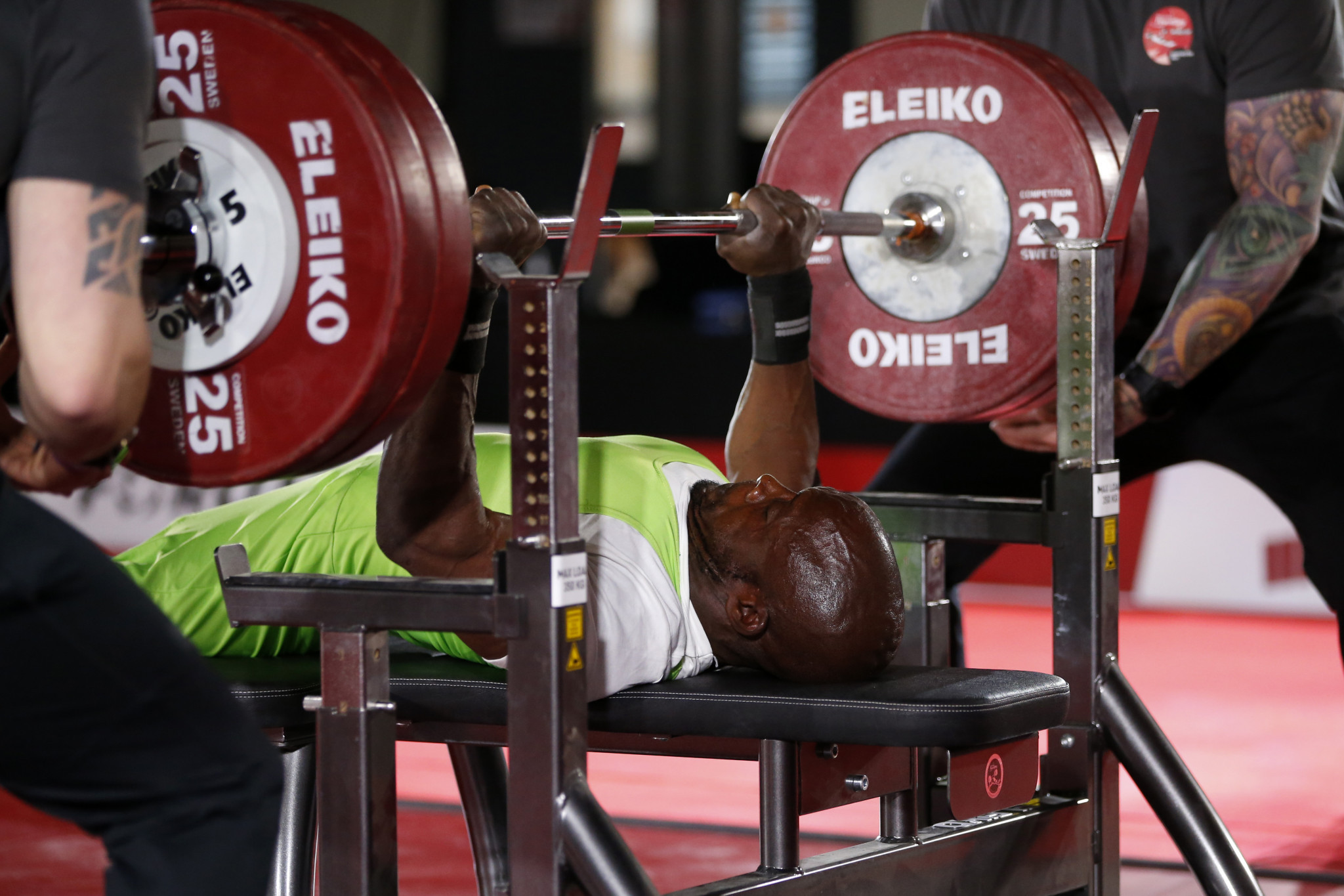 Yakubu Adesokan s'est montré trop fort dans la catégorie hommes jusqu'à 49 kg © SWpix