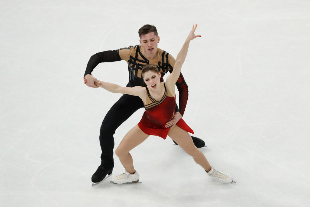 Анастасия Мишина и Александр Каллямов неожиданно выиграли золото в парном разряде на чемпионате © Getty Images