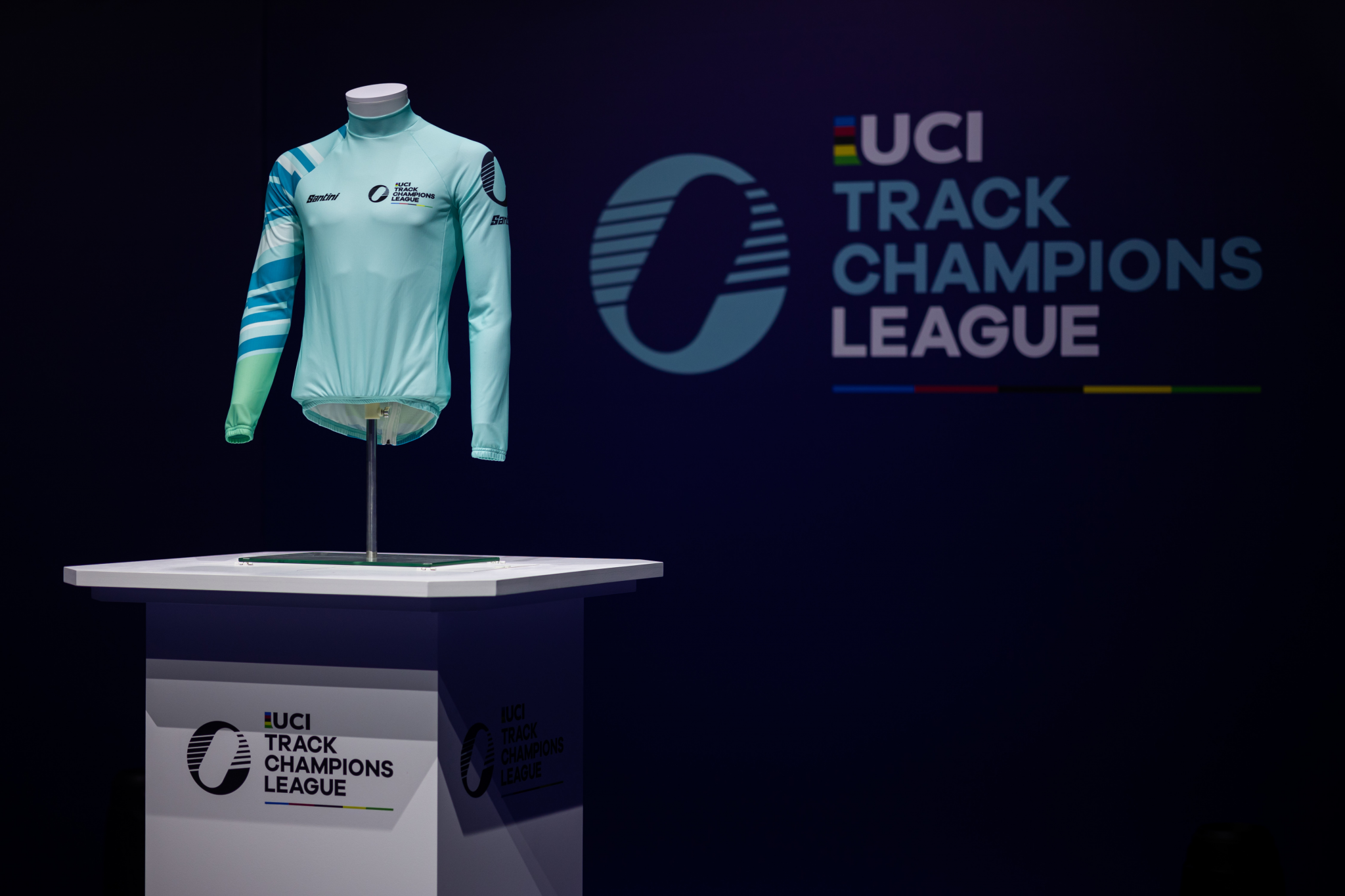 Les coureurs les mieux classés de la série porteront un maillot de leader © UCI