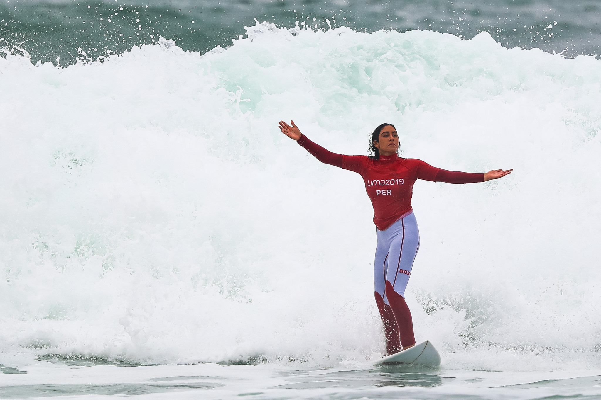 La campeona de los Juegos Panamericanos 2019, Daniella Rosas de Perú, dice que está satisfecha con su progreso hasta ahora en los World Surfing Games de este año, donde está potencialmente a dos rondas de la final © Getty Images